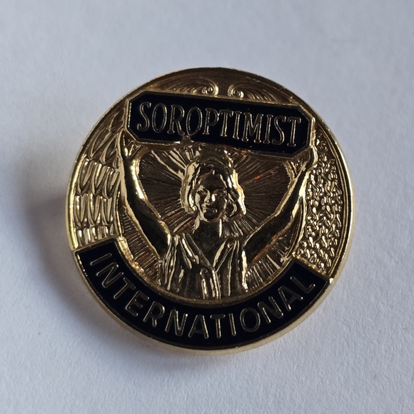 Vintage lapel pin Soroptimist International Yellow Gold Tone brooch round - Picture 3 of 9